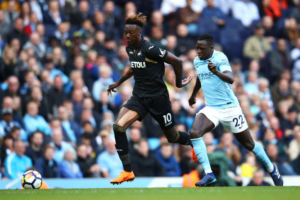 通过卡塔尔 通过卡塔尔